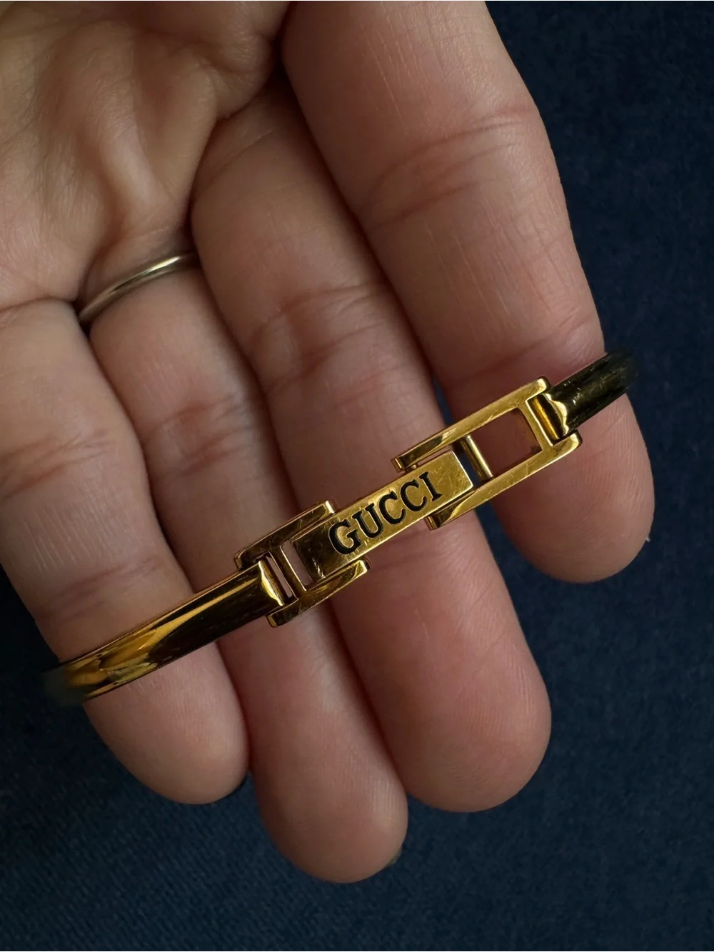 Vintage Gucci 11/12 Change Bezel Gold Pink  Bezel Bangle Quartz Women's Watch